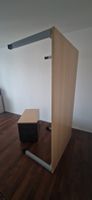 Bürotisch mit Unterbau und Rollcontainer, gebraucht.