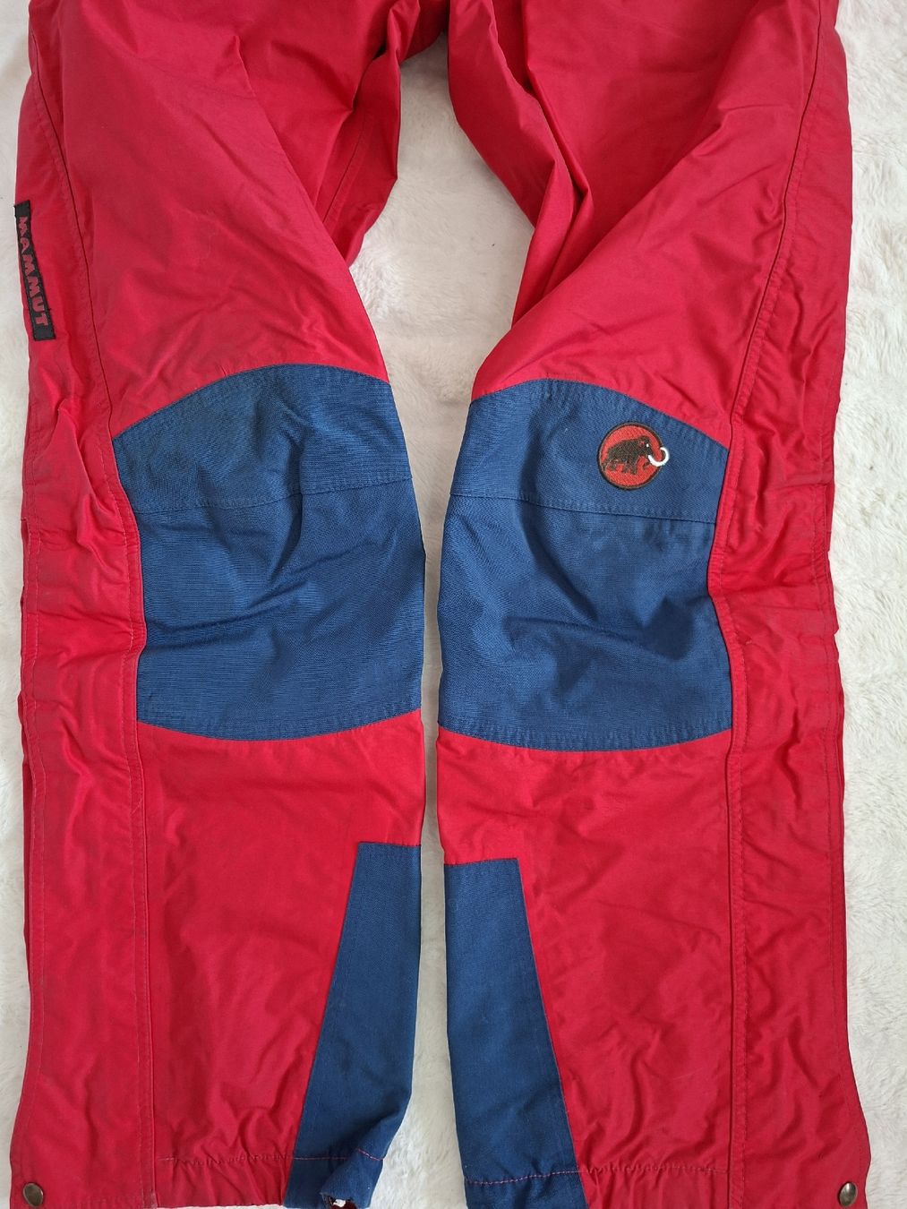 Mammut Pantaloni: Pantalon de ski Mammut Gore-Tex rouge – Usato da Renens VD venduto da ser_j2fn 1