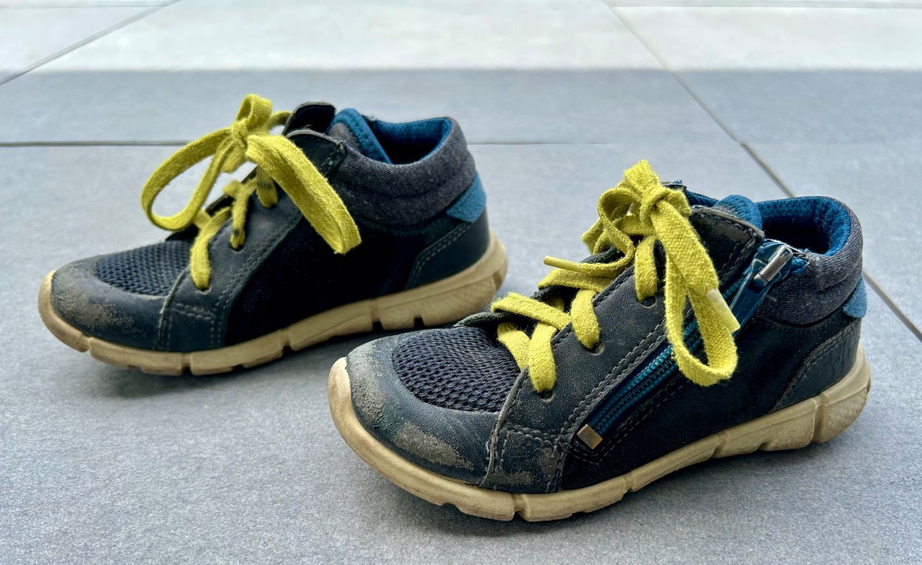 Ecco Chaussures garçon: Halbschuhe Ecco, Grösse 25 – D'occasion à Riedholz par Abendsonne 1