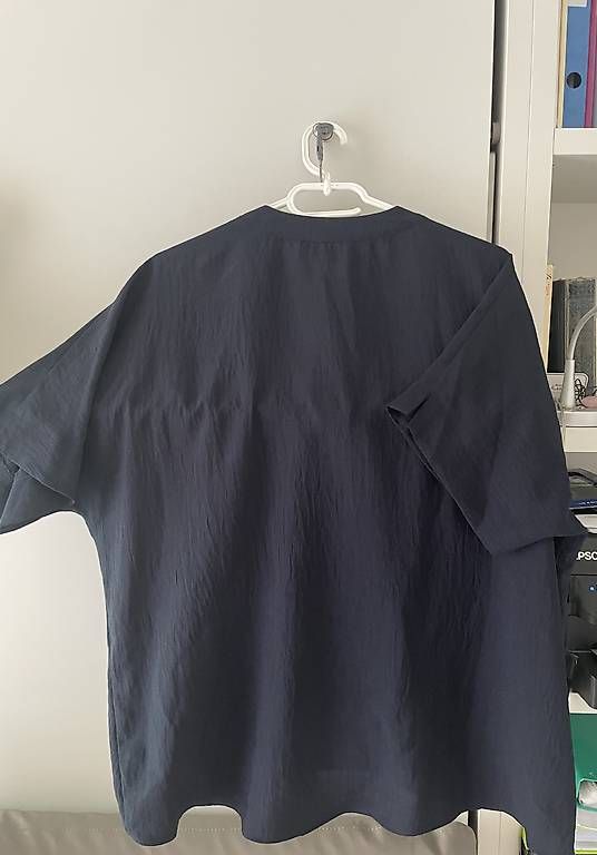 Chemisiers: Blusa blue navy C&A  – D'occasion à Locarno par ste_8rjr 1