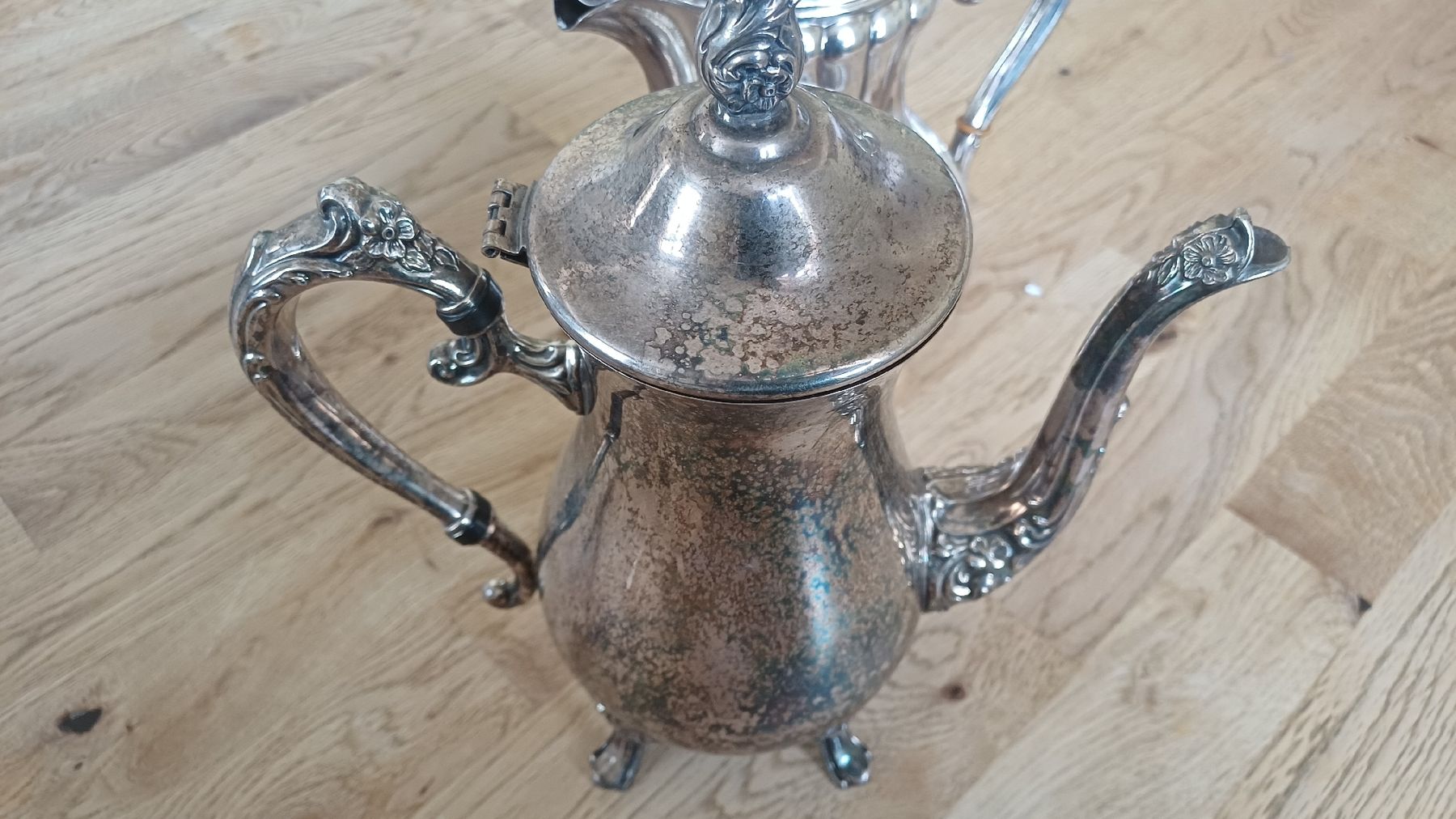 Teiere: 2 Kaffe  Teekrüge Versilbert – Usato da Flawil venduto da Pinkmalibu