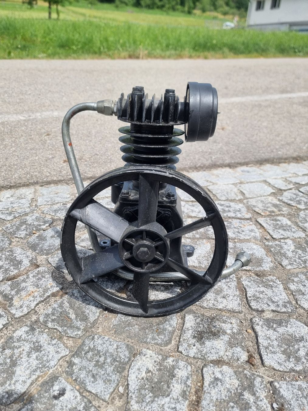 Kompressoren: Kompressor – Gebraucht aus Hofstetten ZH von Nego
