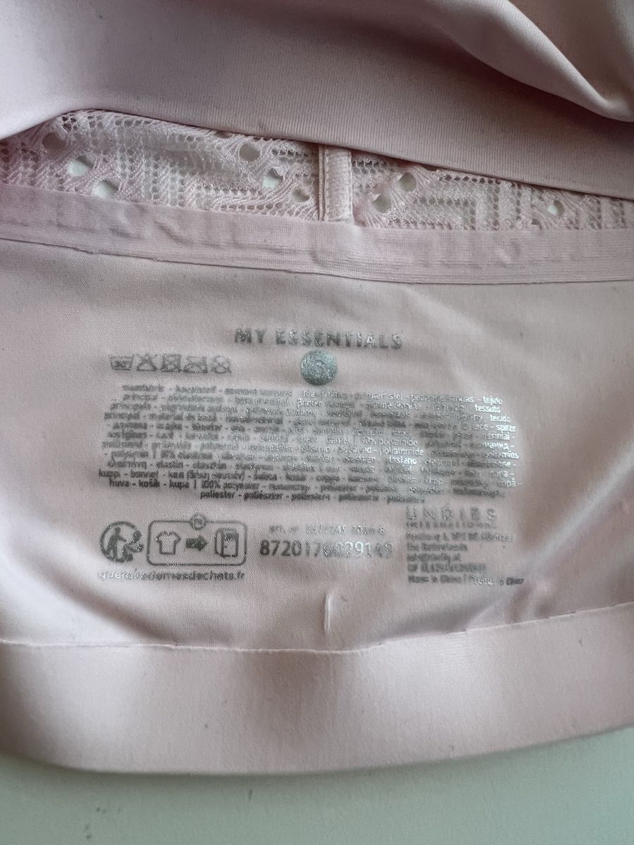 Tops: Padded Top mit hübschem Rücken – Neuf (Voir description) à Zürich par supertrulla 1