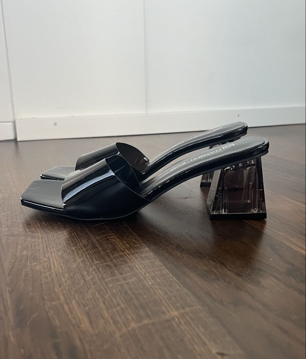 Scarpe da donna: Hübsche PVC-Sandalen – Nuovo (secondo la descrizione) da Zürich venduto da madameshopping 2
