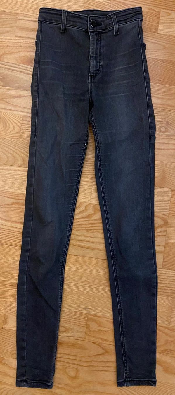 Topshop Jeans: Skinny Jeans anthrazit – Usato da Möhlin venduto da eny_lsk7
