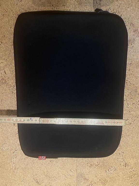 Taschen: Laptoptasche weich – Gebraucht aus Oberbüren von Tiziano26362 1