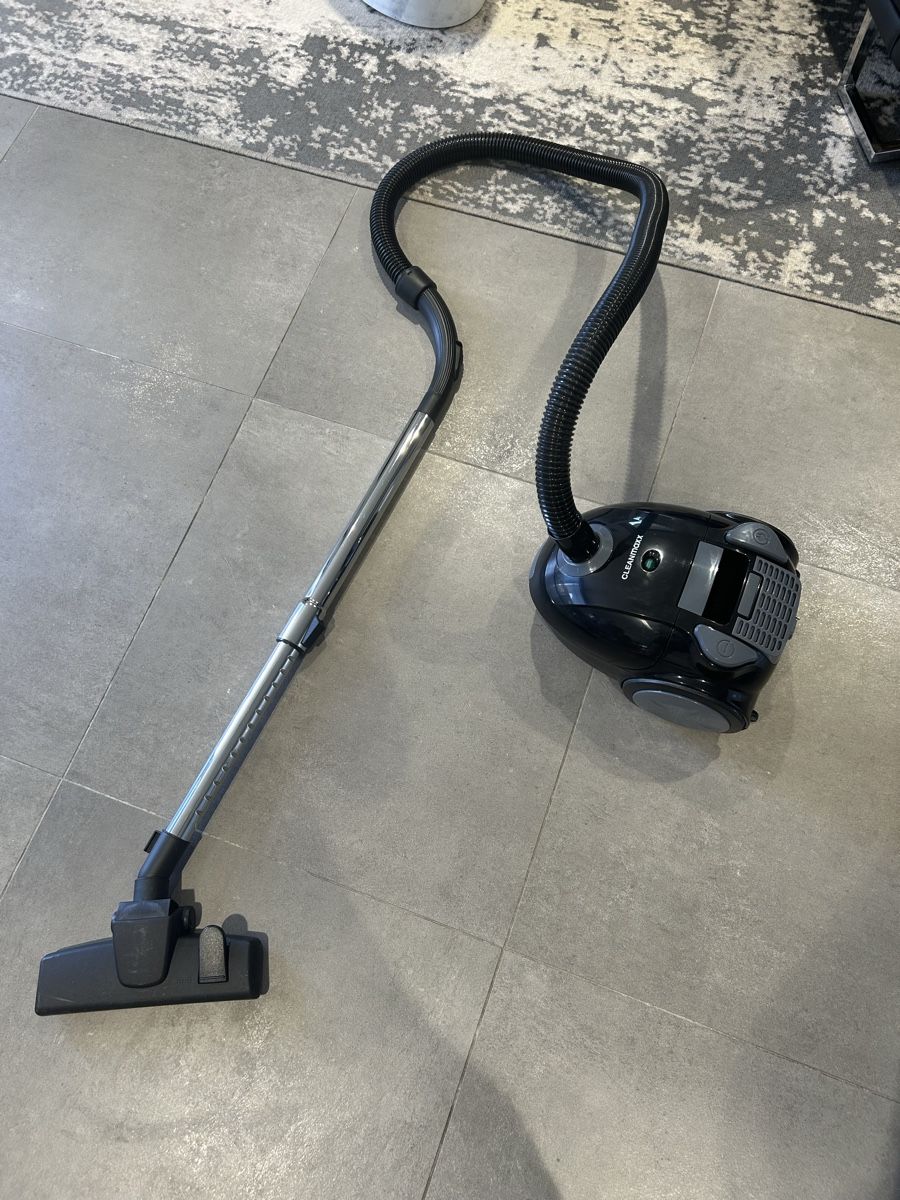 Aspirateurs & Accessoires: Aspirateur – Neuf (Voir description) à Perroy par MR6.