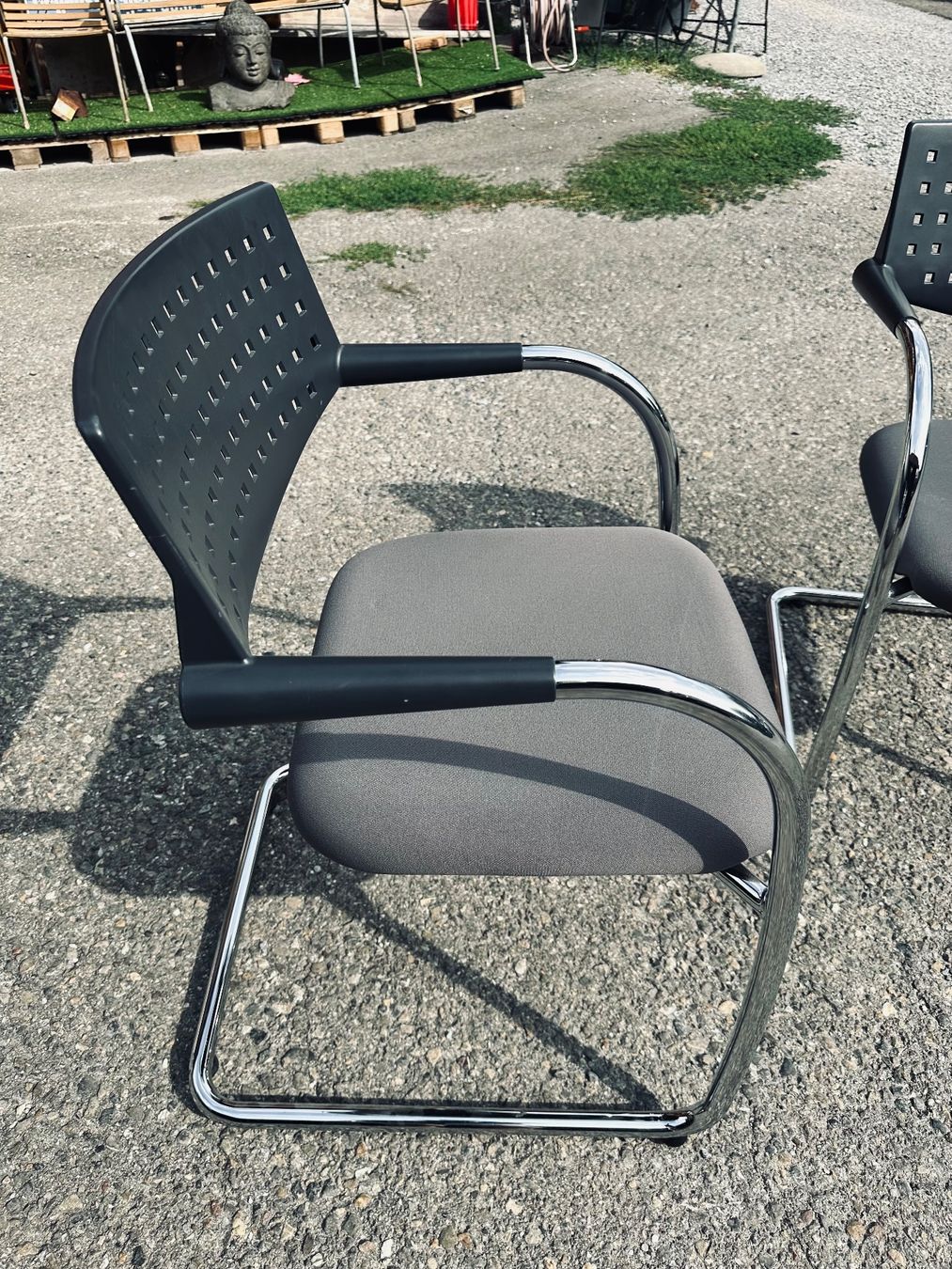 Vitra Sedie: 2 Vitra -Stühle, gut erhalten – Usato da Otelfingen venduto da Yossi-68 2