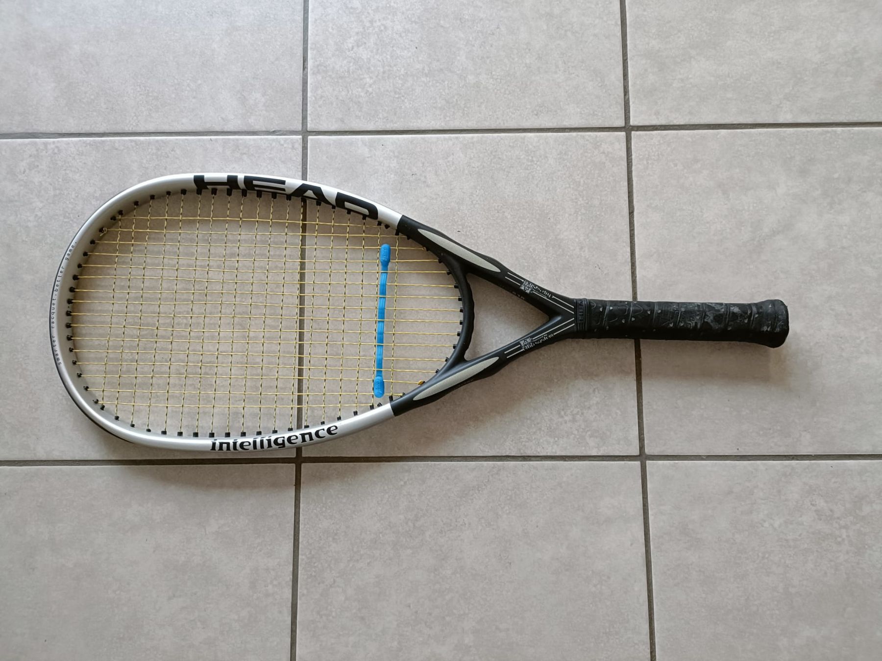 Head Racchette: HEAD Intelligence i.S18 Tennisschläger mit Tasche – Usato da St, Antoni venduto da SEMAD