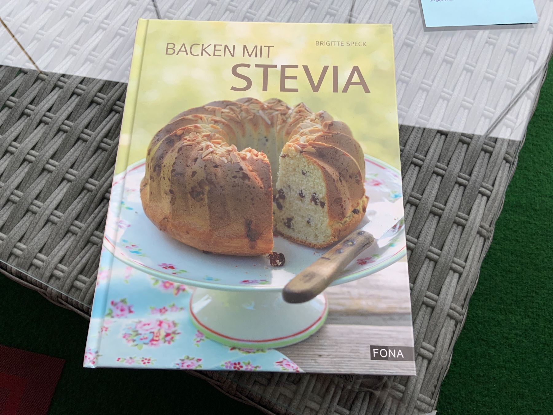 Bücher: Backen mit Stevia – Gebraucht aus Schübelbach von Hecht11.