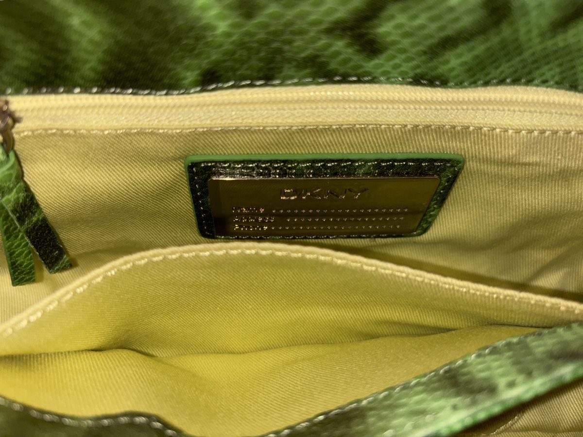 DKNY Borse: DKNY Green Handbag – Usato da Luterbach venduto da fib_6f85 4