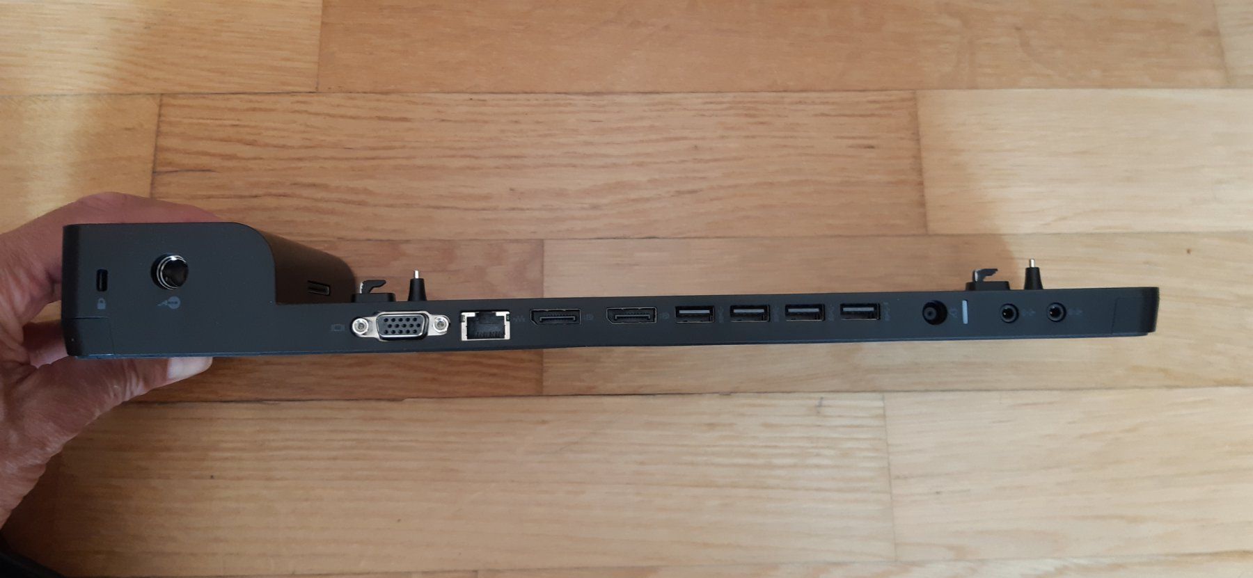 Hewlett Packard Docking station: HP 2013 UltraSlim Docking Station – Usato da Sarnen venduto da Ver01dg 2