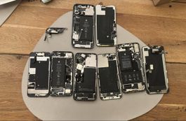4 iPhones für Ersatzteile