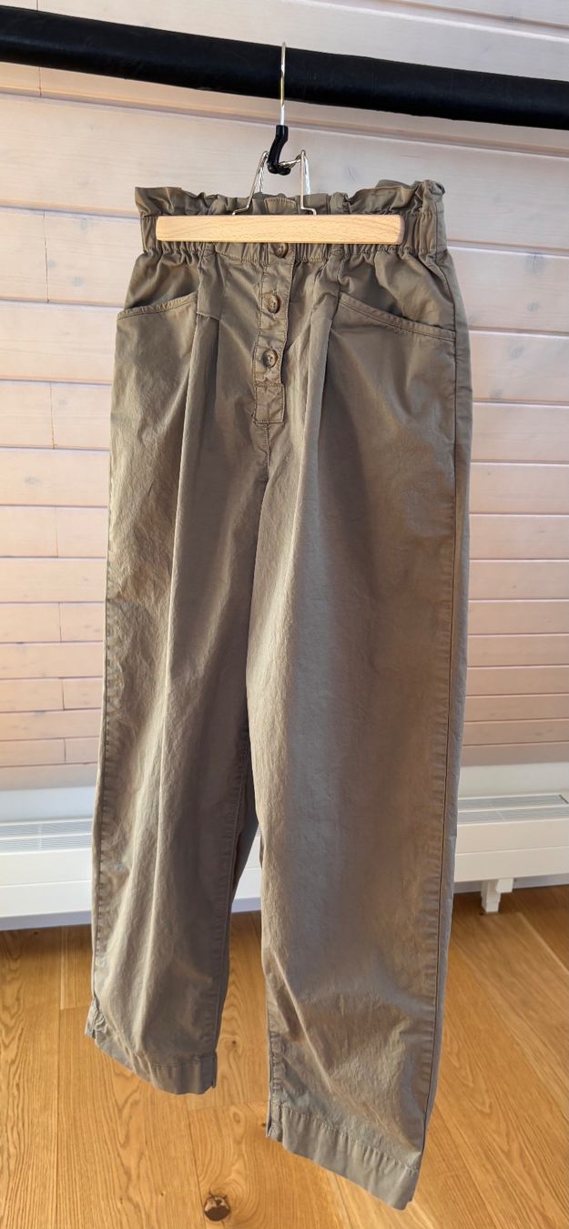 Bellerose Pantaloni: Bellerose LILOW trousers, size 0 – Nuovo (secondo la descrizione) da Kilchberg ZH venduto da ben_pc68 1