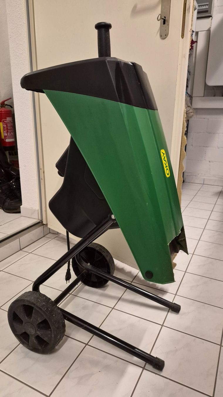 Häcksler: Häcksler – Gebraucht aus Volketswil von ydh_v77f