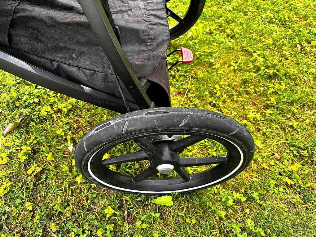 Thule Carrozzine: Kinderwagen / poussette Urban Glide 2 de Thule – Usato da Villars-sur-Glâne venduto da Cha-nia 4