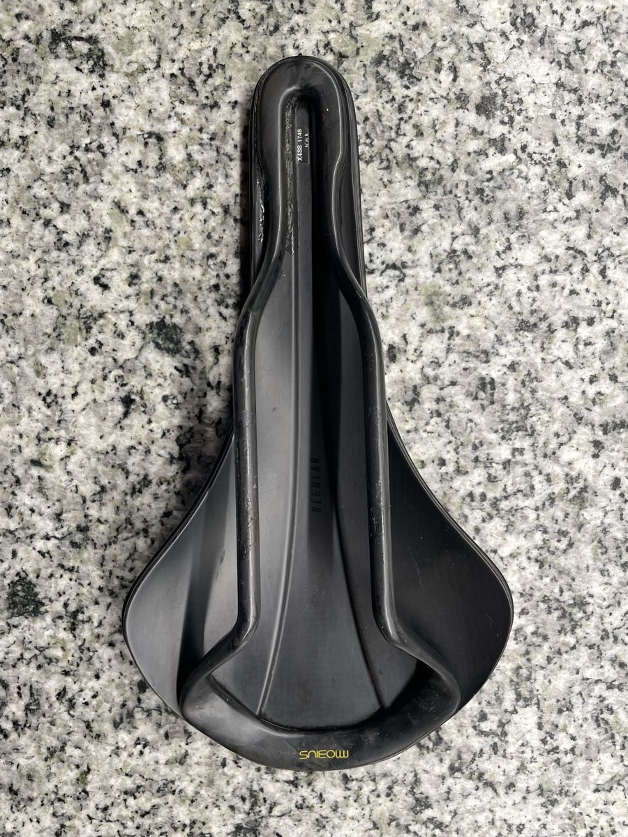 Fizik Pièces détachées: Fizik Antares 00 Sattel regular – Défectueux à Bern par mia_8nfn 2