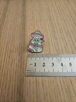 Ufo Katze "Get Me-owt of here" - Pin Badge Anstecker