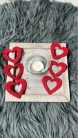 Romantisches Kerzen-Set mit Holztablett und Filzherzen ❤️