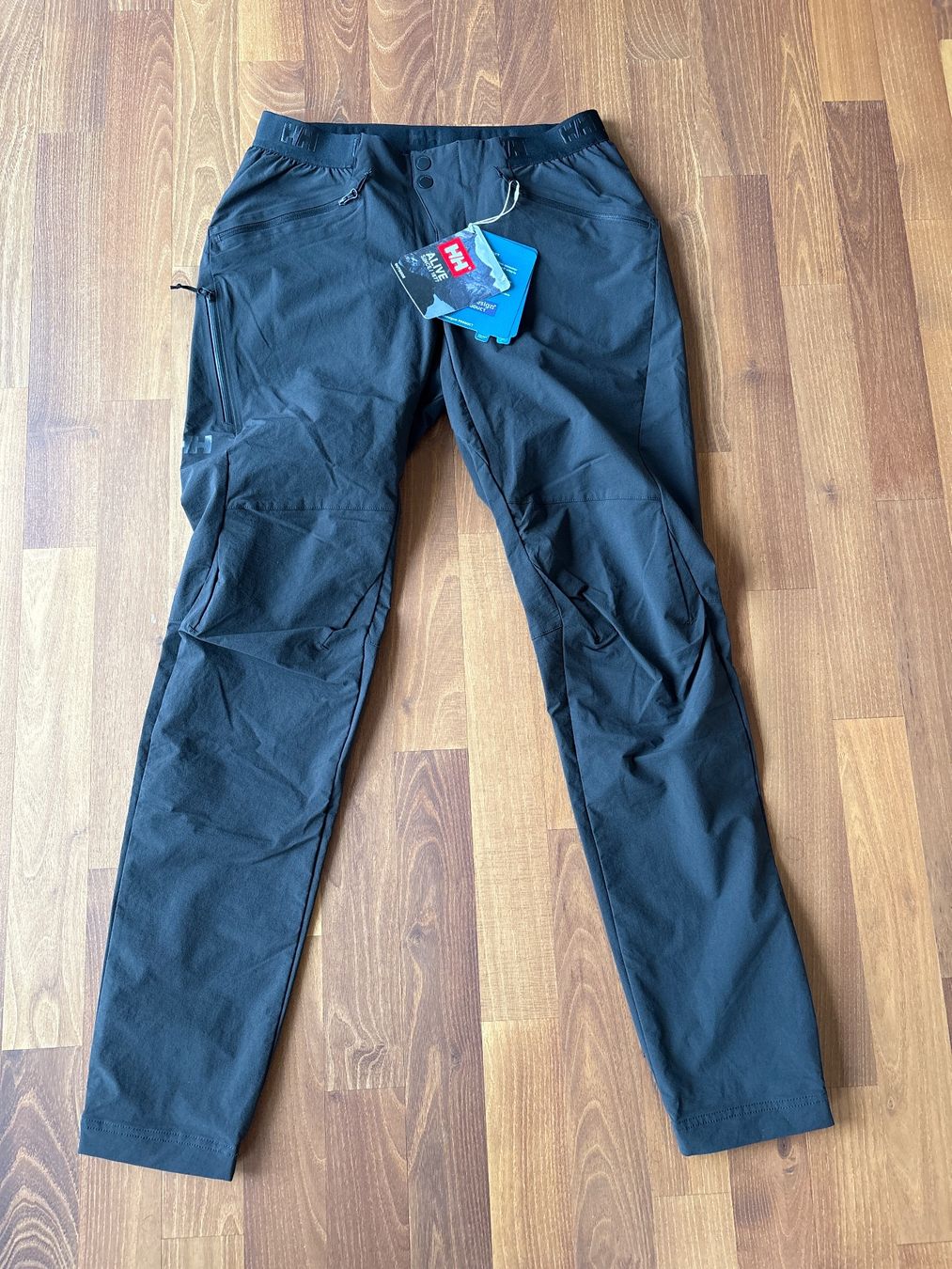 Helly Hansen Pantaloni: Leichte Helly Hansen Wanderhose Damen – Nuovo e nell'imballaggio originale da Aarwangen venduto da Anflolu66