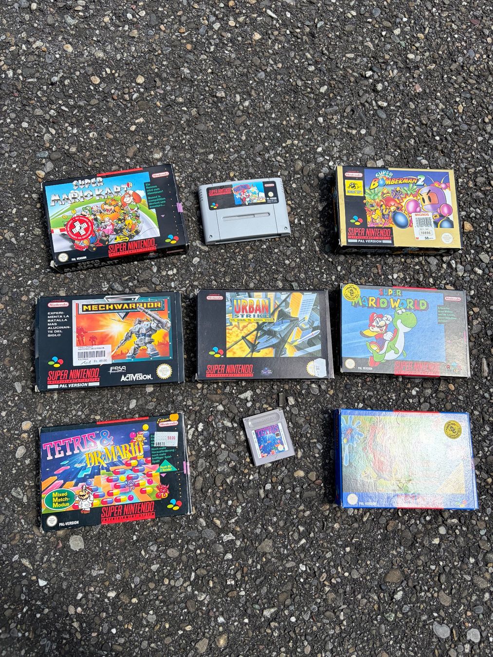 Nintendo Giochi: 8 Super Nintendo Spiele plus Tetris Gameboy – Usato da Aarburg venduto da Wendepunkt_Fundgrube