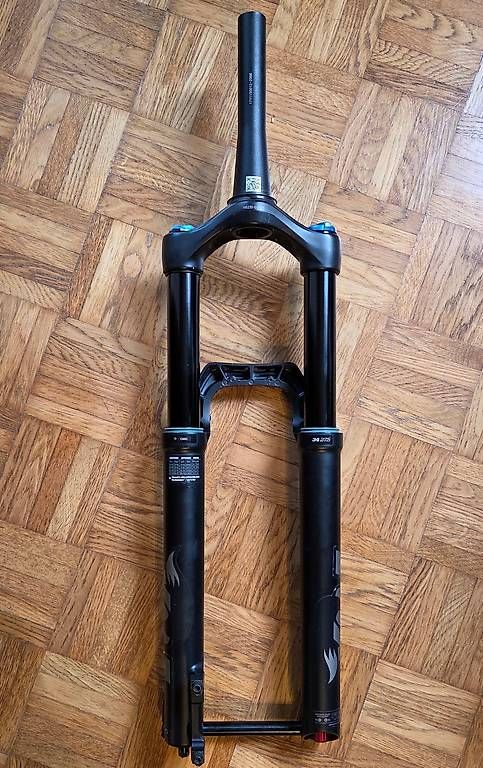 Fox Pezzi di ricambio: Federgabel FOX 34 Float RHYTHM 27.5 150mm – Usato da Rorbas venduto da Petermense 1