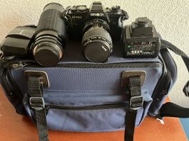 Minolta X-700 – Appareil photo argentique + 2 objectifs 