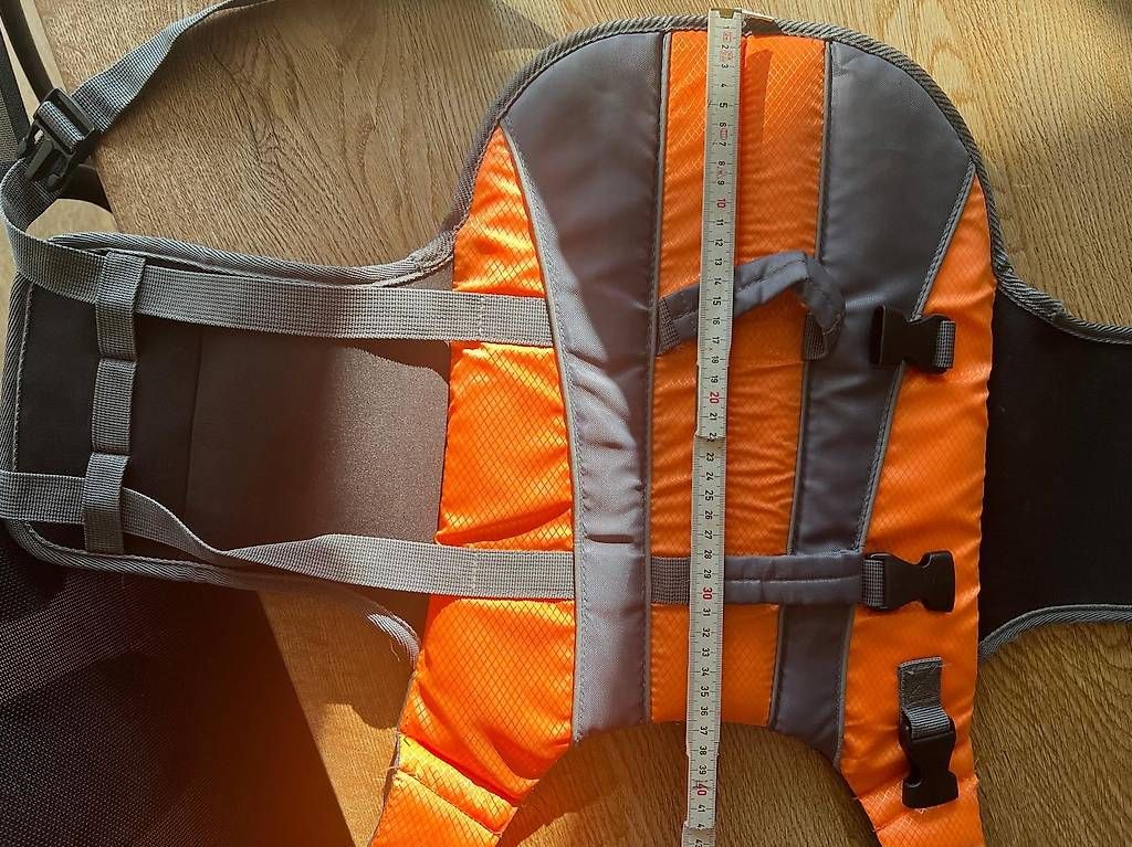 Giubbotti di salvataggio: Schwimmweste Hund  – Usato da Wetzikon ZH venduto da Larayael 3
