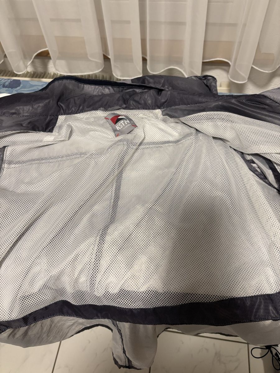 Vestes: Giacca  – Neuf (Voir description) à Schwyz par Francesca54 4