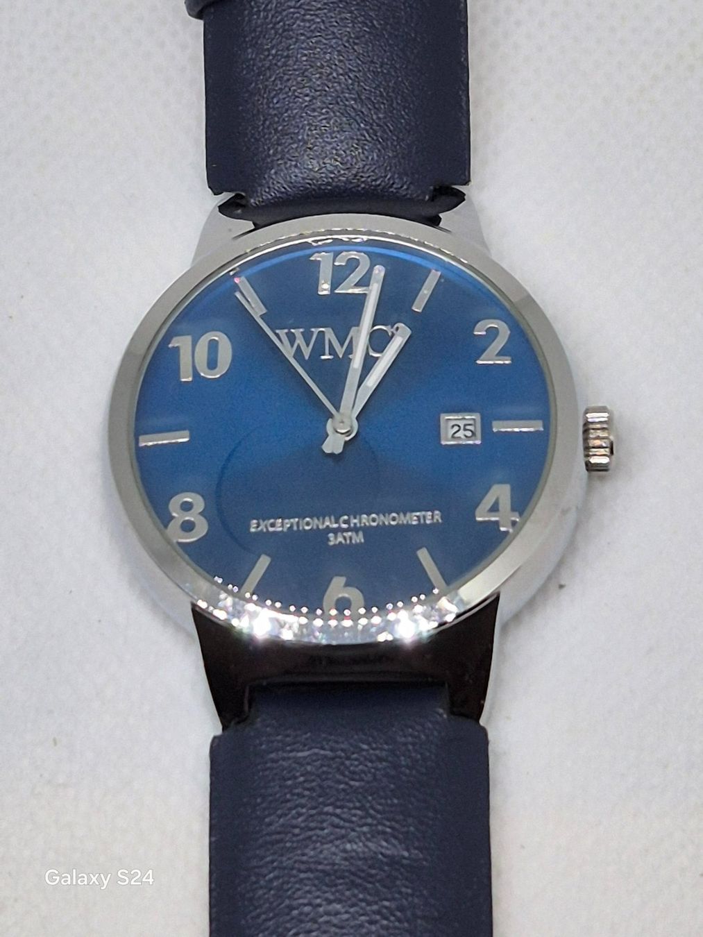 Orologi: WMC Blue Watch mit Datumsanzeige, 3 ATM – Nuovo e nell'imballaggio originale da Losone venduto da bal_gfp6