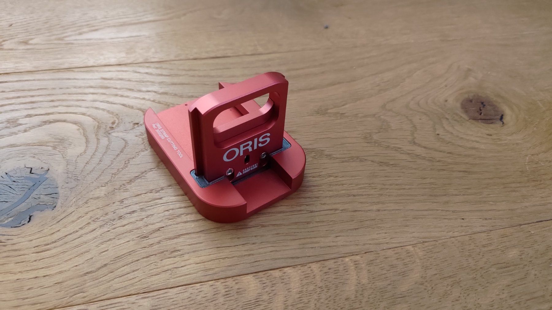 Oris Uhren: Oris Strap Cutting Tool / Bänder Schneider Tool ab 1.- – Gebraucht aus Dörflingen von anubis-grahl