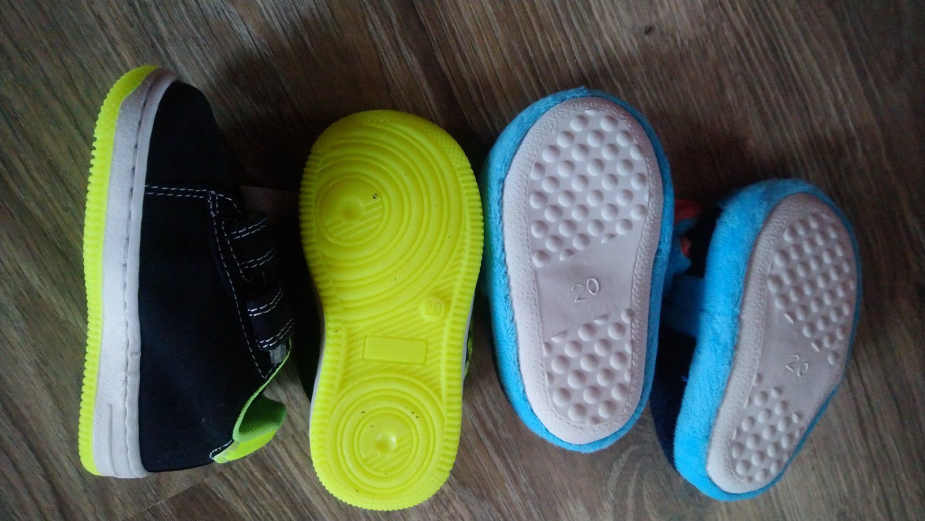 Schuhe für Jungen: 2 paar neue Schuhe gr. 20 – Neu und originalverpackt aus Grossdietwil von GNOM313 1
