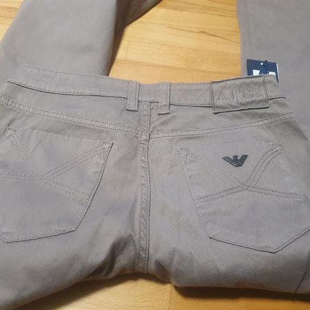 NEUE Originale Damen Armani Jeans Gr 28