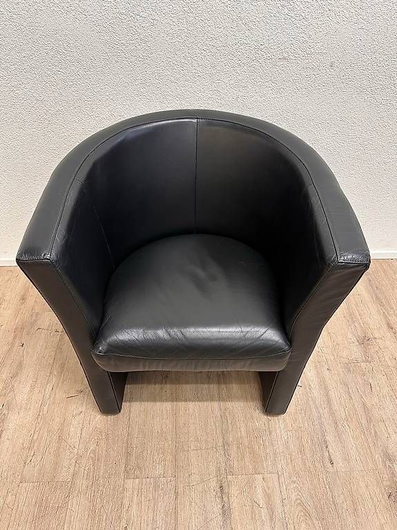 Poltrone: Moderne Leder Cocktailsessel Schwarz IMS 6er-Set – Usato da Obernau venduto da Arche_Noah_Brocki 2
