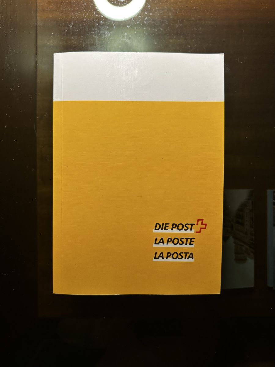 Alben: 2000 JAHRBUCH PTT BRIEFMARKEN, GESTEMPELT  – Gebraucht aus Giubiasco von cot.fra22