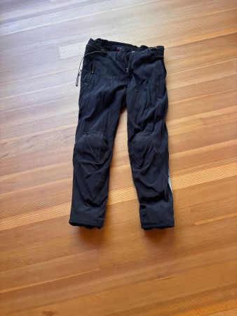 Dainese Motorradhose Gr. 52 – Protektoren Knie & Schienbein