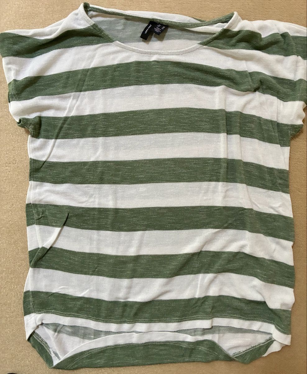 Vero Moda T-shirt: VERO MODA gestreiftes T-shirt – Nuovo (secondo la descrizione) da Schaan venduto da RicX-10