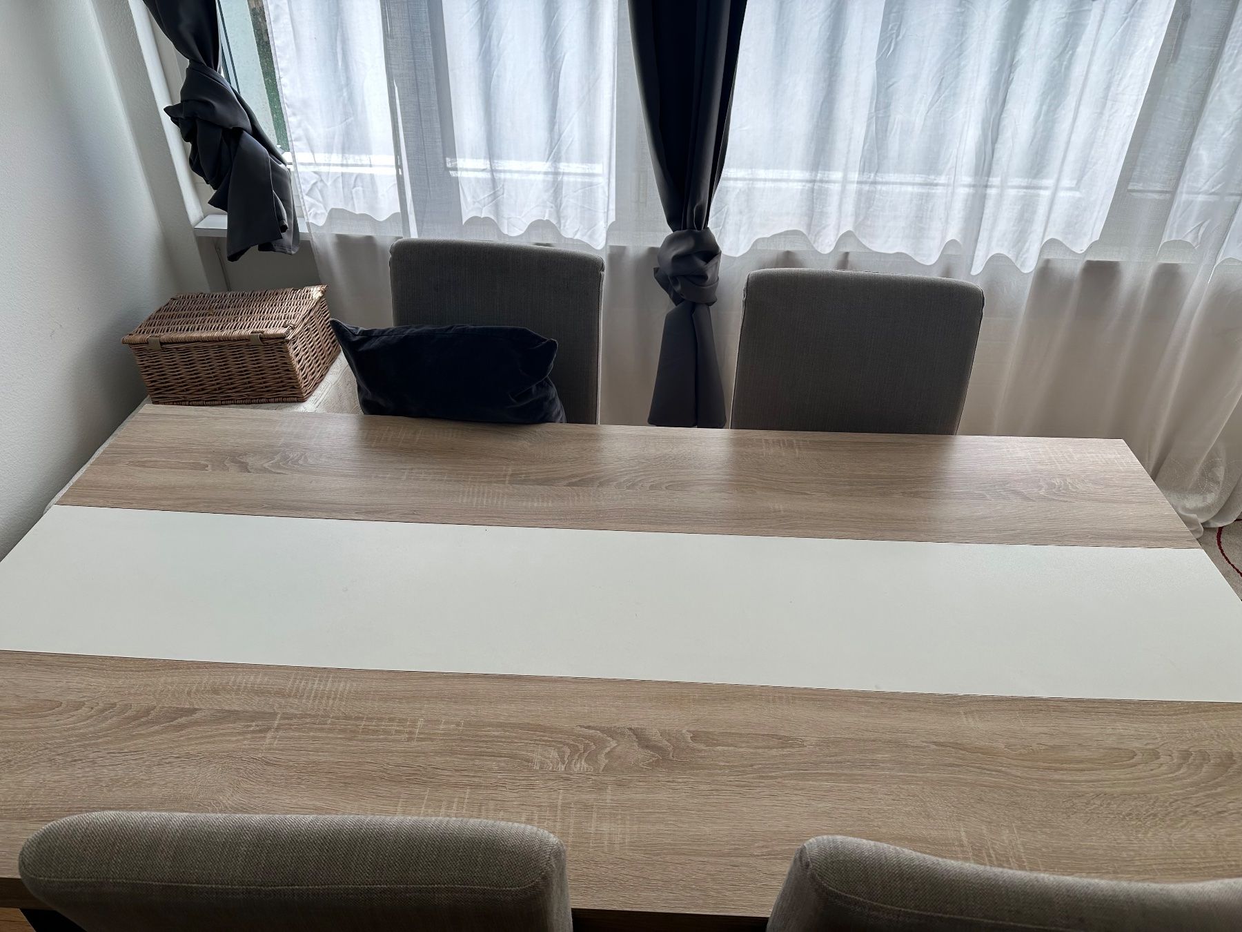 Chaises: Esszimmer Tisch und Stühle – D'occasion à Rümlang par ohsnapiiitzme2 3