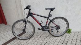 Felt Q700 Mountain Bike für Jugendliche