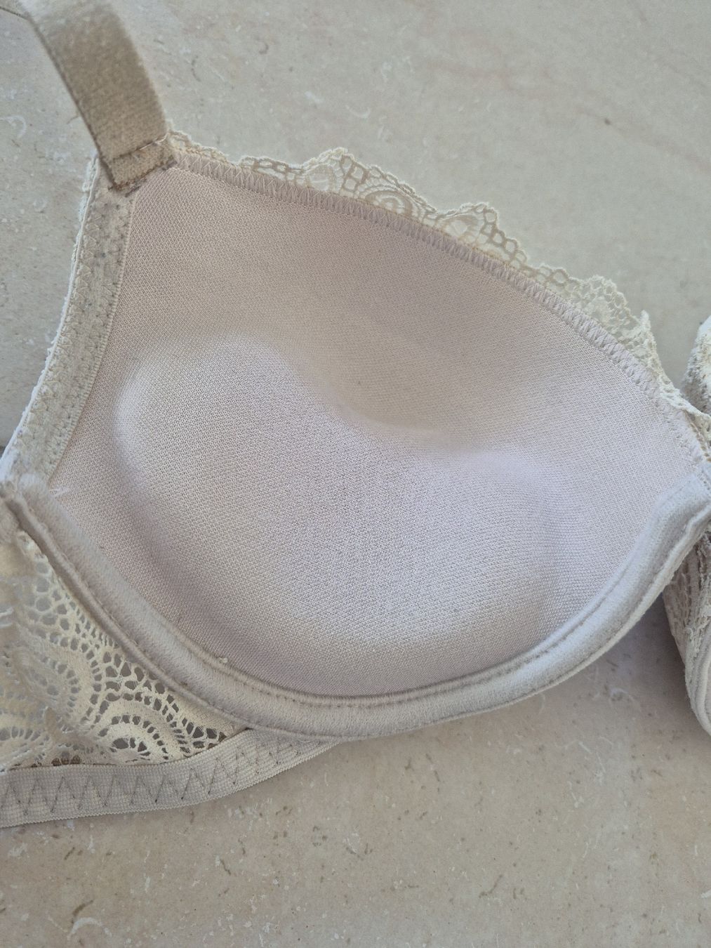Intimissimi Altra biancheria intima: BH Intimissimi beigefarben mit Spitze Leopard 75C – Usato da Adliswil venduto da Stardust11 4