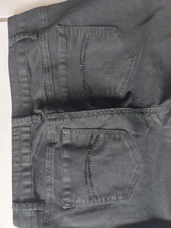 Schicke, schwarze Hose von Basic Collection, Grösse L.