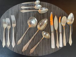 Silberbesteck , Set für 8 Personen & Servierbesteck