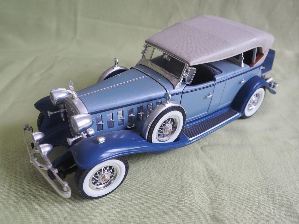 Anson Modellini d'auto: Cadillac V16, Phaeton 1932. Anson 1/18 – Usato da Brugg AG venduto da Schlumpf1962 1
