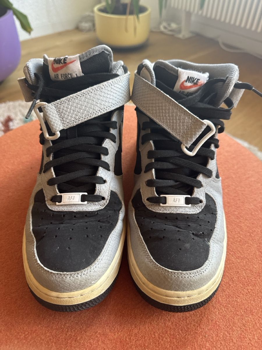 Scarpe da uomo: NIKE AIR FORCE 1 HI – Usato da Nidau venduto da stubeee 2