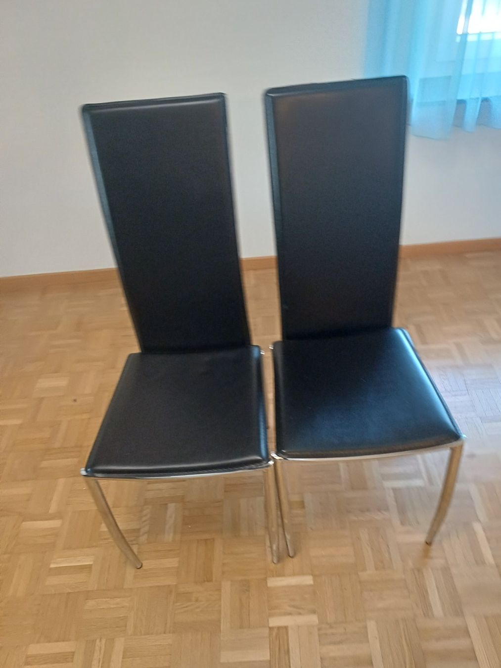 Chaises: 4 Leder Stühle – D'occasion à Bern par Mariaangie 1