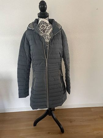 Tolle gefütterte Übergangsjacke von Giga Sports