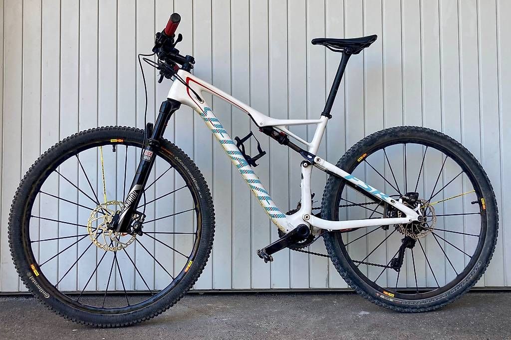 Vélos: Specialized Epic FSR Comp Carbon 29' – D'occasion à Kilchberg ZH par e.bl