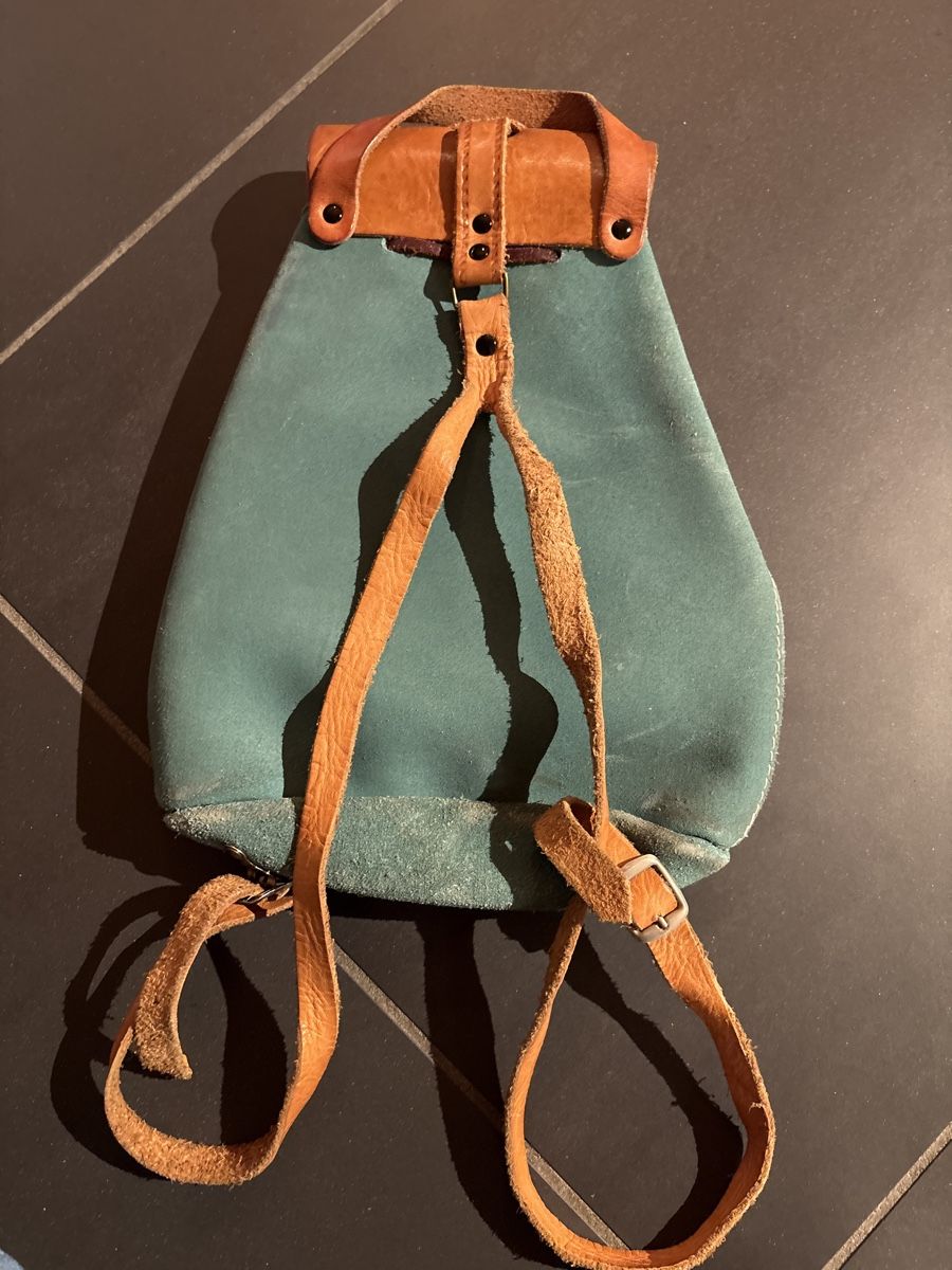 Zaini: Kleiner Rucksack aus Echt Leder – Usato da Knonau venduto da ReMaaaan 1