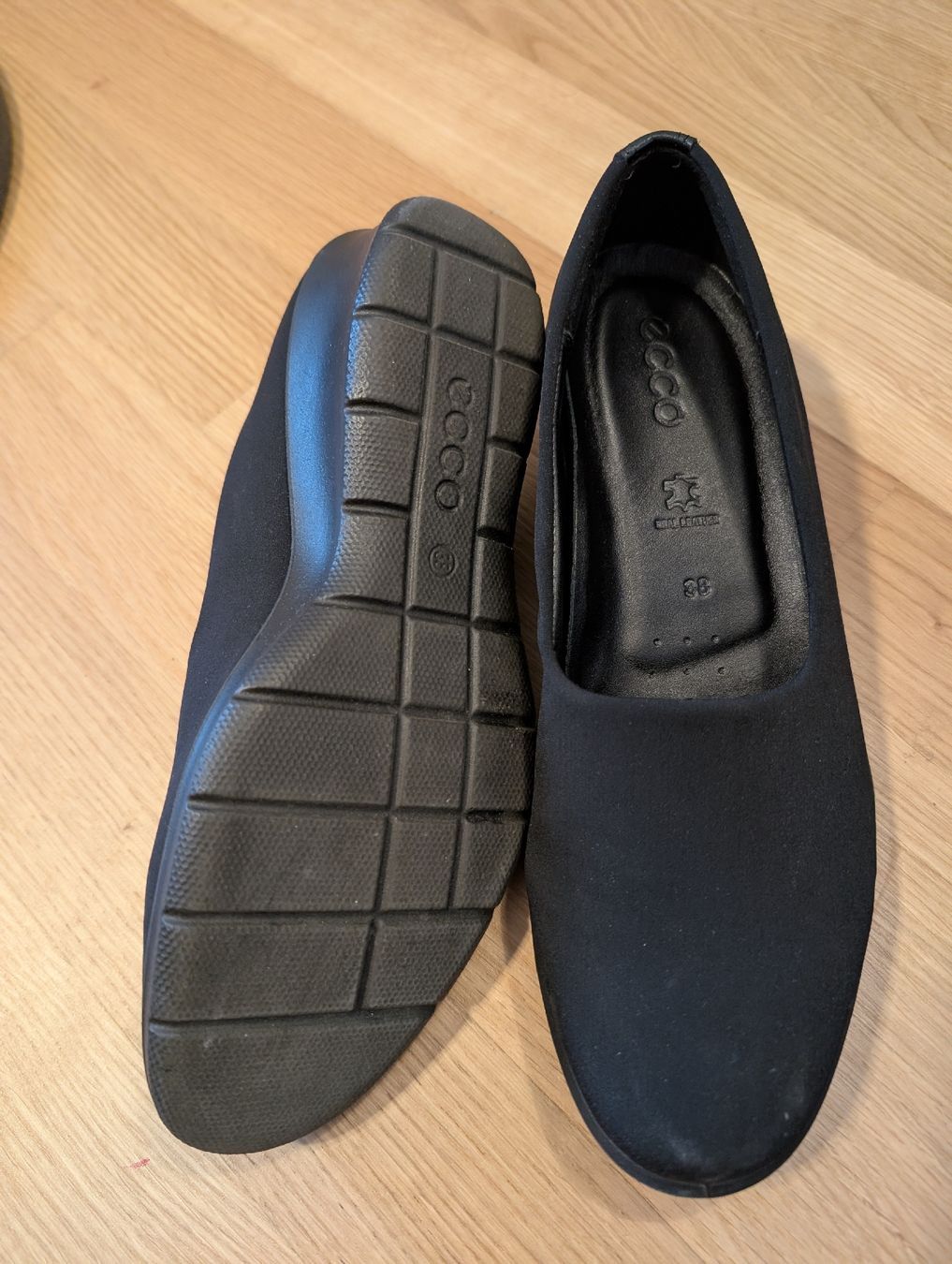 Ecco Scarpe da donna: Ecco Ballerina, Loafer, 38, schwarz – Nuovo (secondo la descrizione) da Adliswil venduto da lap_zmh5 1