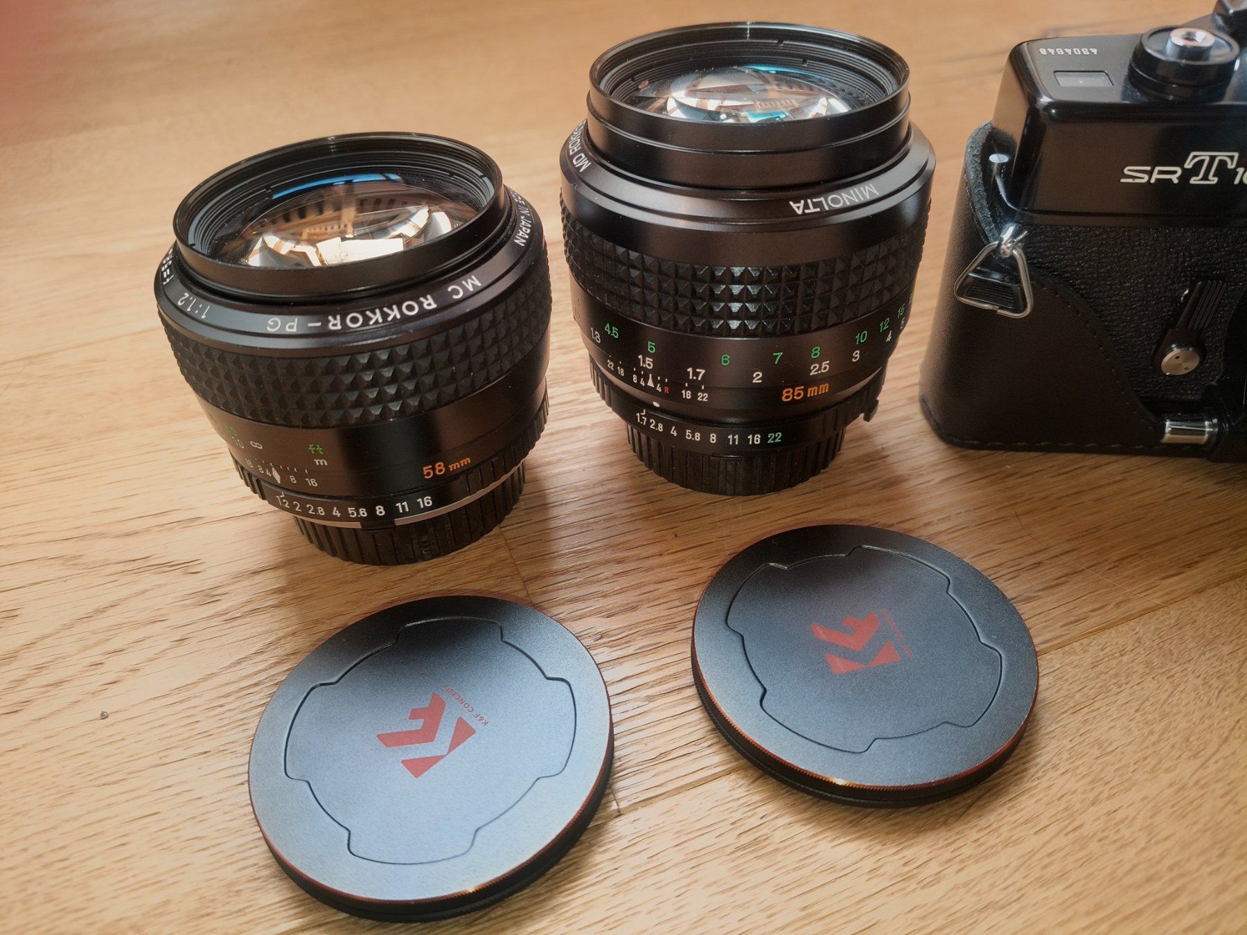 Minolta Kamera: Minolta SRT 101b mit top Festbrennweiten – Gebraucht aus Wald ZH von tok 3